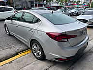 Hyundai Elantra SEL 2020 - miniatura 6