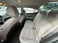 Hyundai Elantra SEL 2020 - miniatura 9