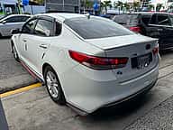 Kia K-5 Prestige 2016 - miniatura 6