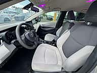 Toyota Corolla LE 2020 - miniatura 7
