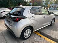 Toyota Yaris Hatchback 2020 - miniatura 4