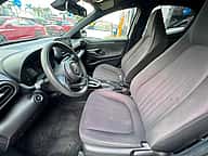 Toyota Yaris Hatchback 2020 - miniatura 7