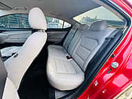 Hyundai Elantra SE 2019 - miniatura 5