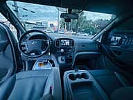 Hyundai Grand Starex 2021 - miniatura 12