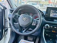 Toyota RAV4 XLE 2020 - miniatura 10