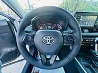 Toyota RAV4 XLE 2020 - miniatura 11