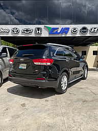 Kia Sorento LX 2018 - miniatura 3