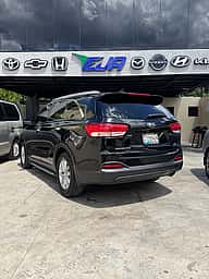 Kia Sorento LX 2018 - miniatura 4