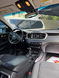 Kia Sorento LX 2018 - miniatura 7