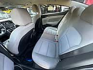 Hyundai Elantra SEL 2020 - miniatura 10