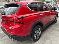 Hyundai Santa Fe SE 2021 - miniatura 3