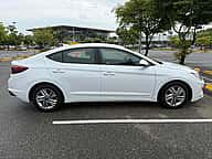 Hyundai Elantra SEL 2020 - miniatura 5