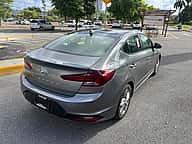 Hyundai Elantra SEL 2020 - miniatura 4