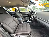 Hyundai Elantra SEL 2020 - miniatura 10