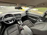 Hyundai Elantra SEL 2020 - miniatura 12