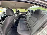 Hyundai Elantra SEL 2020 - miniatura 8