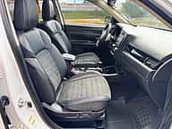 Mitsubishi Motors Outlander SE 2020 - miniatura 7