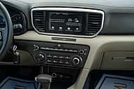Kia Sportage LX 2020 - miniatura 2
