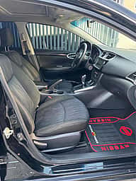 Nissan Sentra SV 2019 - miniatura 5