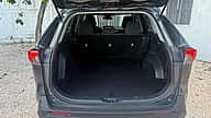 Toyota RAV4 LE 2020 - miniatura 8