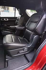 Ford Explorer XLT 2020 - miniatura 8