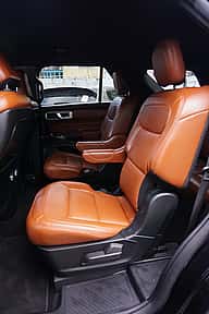 Ford Explorer XLT 2020 - miniatura 8