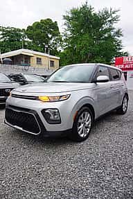 Kia Soul S 2021 - miniatura 1