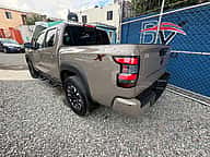 Nissan Frontier Pro-4X 2023 - miniatura 6