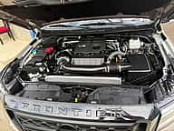 Nissan Frontier Pro-4X 2023 - miniatura 9