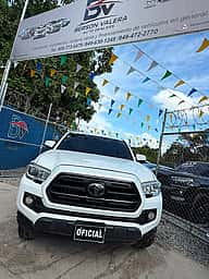 Toyota Tacoma SR5 2018 - miniatura 8