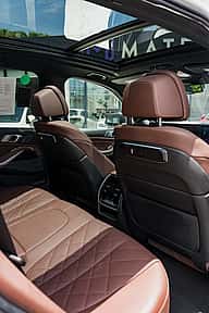 BMW X5 40i 2024 - miniatura 9