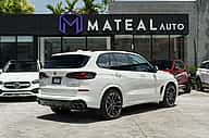 BMW X5 40i 2024 - miniatura 5