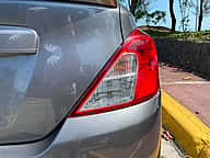 Nissan Versa S Plus 2018 - miniatura 5