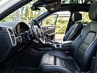 Porsche Cayenne Coupe Platinum 2022 - miniatura 9