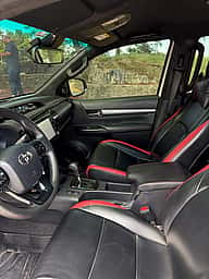 Toyota Hilux SR5 2022 - miniatura 4