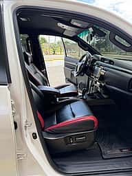 Toyota Hilux SR5 2022 - miniatura 5