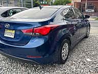 Hyundai Elantra SE 2016 - miniatura 3