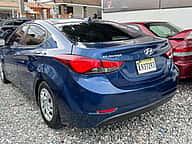 Hyundai Elantra SE 2016 - miniatura 4