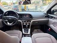 Hyundai Elantra SE 2019 - miniatura 5