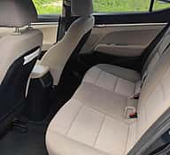 Hyundai Elantra SE 2019 - miniatura 8