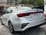 Kia Forte LXS 2021 - miniatura 4