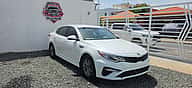 Kia Optima LX 2020 - miniatura 3