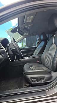 Toyota Camry SE 2021 - miniatura 7