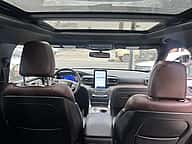 Ford Explorer Platinum 2020 - miniatura 9