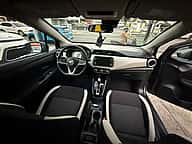 Nissan Versa SV 2021 - miniatura 9