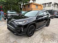 Toyota RAV4 LE 2021 - miniatura 1