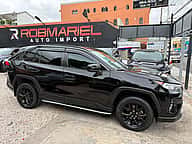 Toyota RAV4 LE 2021 - miniatura 8