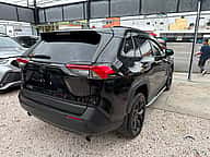 Toyota RAV4 LE 2021 - miniatura 12