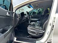 Kia Sportage LX 2018 - miniatura 10
