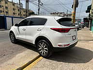 Kia Sportage LX 2018 - miniatura 7